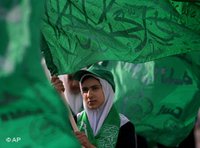 Anhängerin von Hamas; Foto: AP
