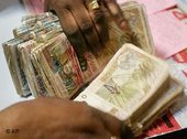 Geldwechsel in Afrika, Foto: ap