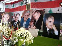 Fotos von Rafik Hariri an seinem Grab; Foto: Larissa Bender