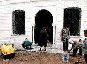 Renovierungsarbeiten nach dem Anschlag auf die Ghriba-Synagoge in Djerba vom April 2002, Foto: AP
