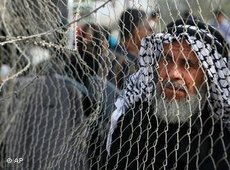 Älterer Palästinenser am Grenzübergang Rafah; Foto: AP