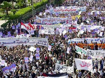 Demonstrationen gegen die USA und Großbritannien in Kairo während des Irakkriegs; Foto: AP