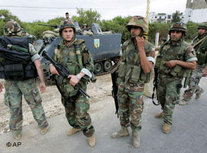 Einheiten der libanesischen Armee rücken gegen Militante im Flüchtlingslager Nahr el-Bared vor; Foto: AP