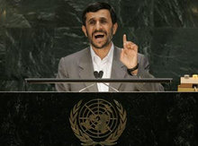 Mahmud Ahmadinejad vor den UN; Foto: AP