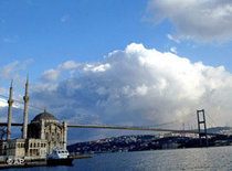 Bosporus-Brücke in Istanbul; Foto: AP