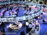 al-Dschasira Fernsehstudio in Doha; Foto: picture-alliance/dpa