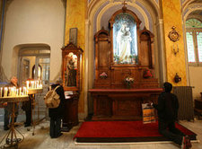 Christen in der St. Esprit Kathedrale in Istanbul; Foto: AP