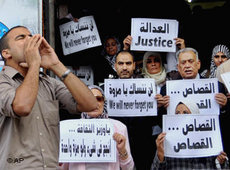 Ägyptische Proteste in Alexandria zum Auftakt des Prozesses im Fall Marwa al-Sherbini; Foto: AP