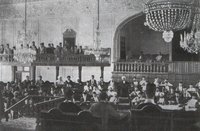 Historisches Foto vom Parlament in Teheran (1906); Foto: Bahman Newspaper