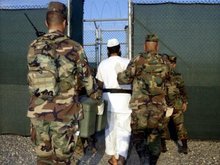 Häftling im Gefangenenlager Guantánamo; Foto: dpa