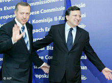 EU Kommissionspräsident Barroso und der türkische Ministerpräsident Erdogan; Foto AP