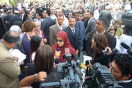Dalia Mogahed giving interviews to international journalists in Cairo (photo: Amira El Ahl)