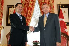 Syriens Präsident Assad und der türkische Ministerpräsident Erdogan; Foto: AP