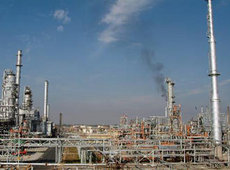 Erdölindustrieanlage in Abadan; Foto: DW