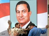 Husni Mubarak auf einem Wahlplakat, Foto: AP