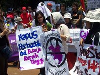 Frauenrechtsdemonstration in Jakarta; Foto: &amp;copy www.rahima.or.id