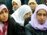 Türkinnen mit Kopftuch, Foto: AP