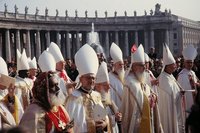 Gathering of bishops on the 2nd Vatican Council (photo: Peter Geymayer)