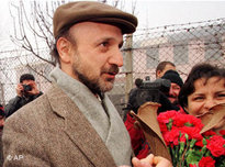 Ragip Duran nach seiner Freilassung im Jahr 1999; Foto: AP