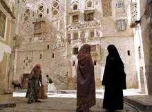 Frauen in der Altstadt Sana'as; Foto: AP