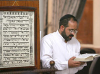 Iranischer Jude in einer Synagoge in Teheran; Foto: dpa