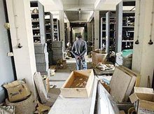 Räume des geplünderten Nationalmuseums in Bagdad, April 2003; Foto: AP