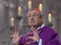 Kardinal Lehmann im Würzburger Dom; Foto: AP