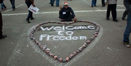 Auf dem Tahrir-Platz nach dem Sturz Mubaraks: Welcome to Freedom