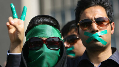 Anhänger der grünen Protestbewegung im Iran; Foto: AP