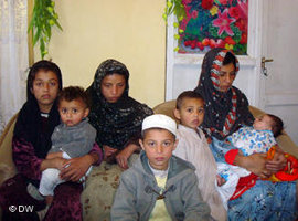 Afghanische Frauen im KUFA-Frauen- und Waisenhaus in Kabul 2010; Foto: DW