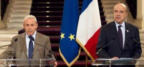 برهان غليون خلال لقاء مع وزير الخارجية الفرنسي ألان جوبيه في باريس 