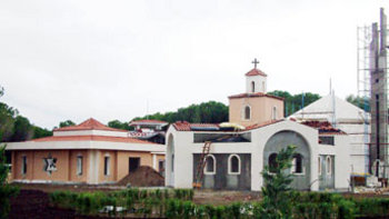مسجد وكنيسة وكنيس في مدينة أنطاليا التركية 