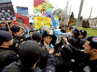 الويغوريون يطالبون من اسطنبول بمقاطعة الألعاب الأولمبية، الصورة: د.ب.ا