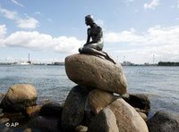 تمثال عروسة البحر الصغيرة في كوبنهاغن، الصورة: أ ب