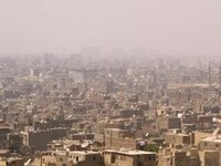 القاهرة تختنق من  الضباب، الصورة ويكيبيديا