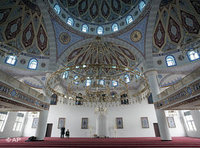 مسجد مركز في مدينة دوسبورج الألمانية 