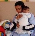 عائشة شينة تكافح من أجل حقوق الأمهات العازبات وأطفالهن، الصورة: مارتينا صبرا