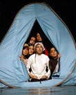 النساء في الخيام، مشهد من المسرحية، الصورة: زهرة سليماني