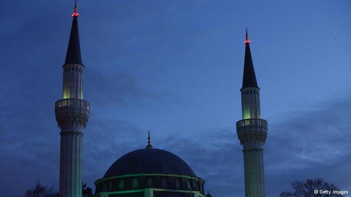 Berlin's Sehitlik Mosque: A place for the Turkish community
