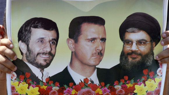 Irans Präsident Ahmadinedschad (l.), Syriens Präsident Assad und Hisbollah-Chef Nasrallah, Foto: AP