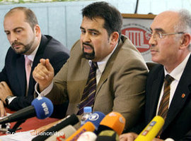 Aiman Mazyek, Vorsitzender des Zentralrats der Muslime in Deutschland bei einer Pressekonferenz; Foto: dpa