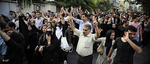 Proteste der Grünen Bewegung im Iran; Foto: AP