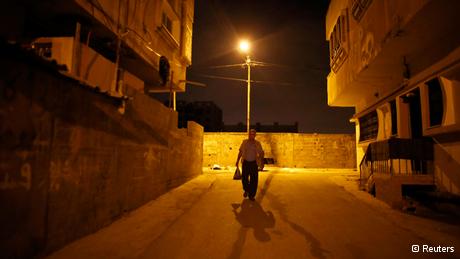 Taysir Sharif Abu Hader aus Qalqiliya auf dem Weg nach Israel; Foto: Reuters