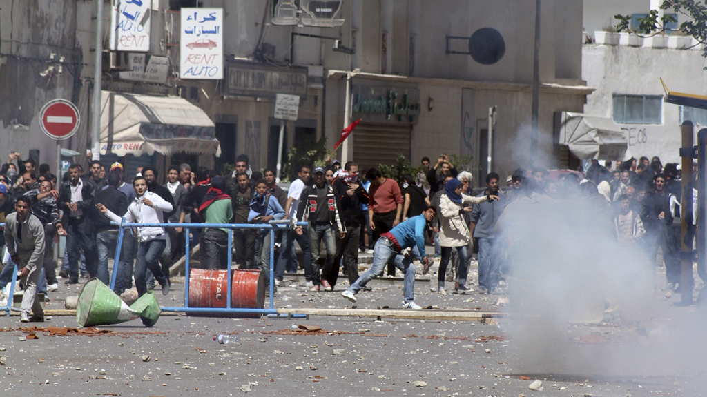 Demonstration von Jugendlichen gegen die Regierung in Tunis im April 2012; Foto: Amine Landoulsi/AP/dapd