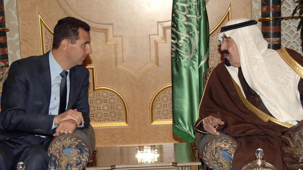 Saudischer König Abdullah bin Abdulaziz Al Saud (rechts) und der syrische Präsident Bashar Al-Assad im Januar 2010; Foto:dpa