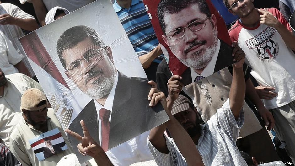 Anhänger von Ex-Präsident Mohammed Mursi in Kairo; Foto: dpa/picture-alliance