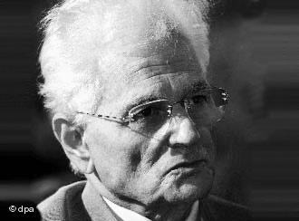 Der französische Philosoph Jacques Derrida; Foto: dpa