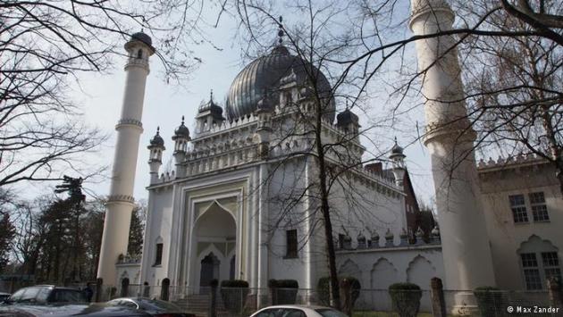The Berlin Mosque in Berlin-Wilmersdorf (photo: Max Zander)
