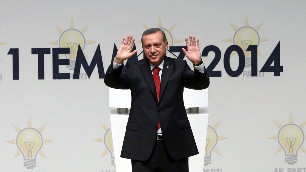  Der türkische Ministerpräsident Recep Tayyip Erdoğan während einer AKP-Veranstaltung in Ankara; Foto. picture-alliance/dpa