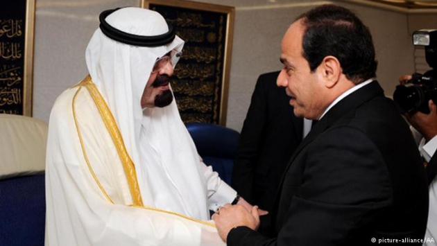 Saudi King Abdullah bin Abdul Aziz (left) and Abdul Fattah al-Sisi (photo: picture-alliance/AA)